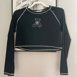 Long sleeve black crop top